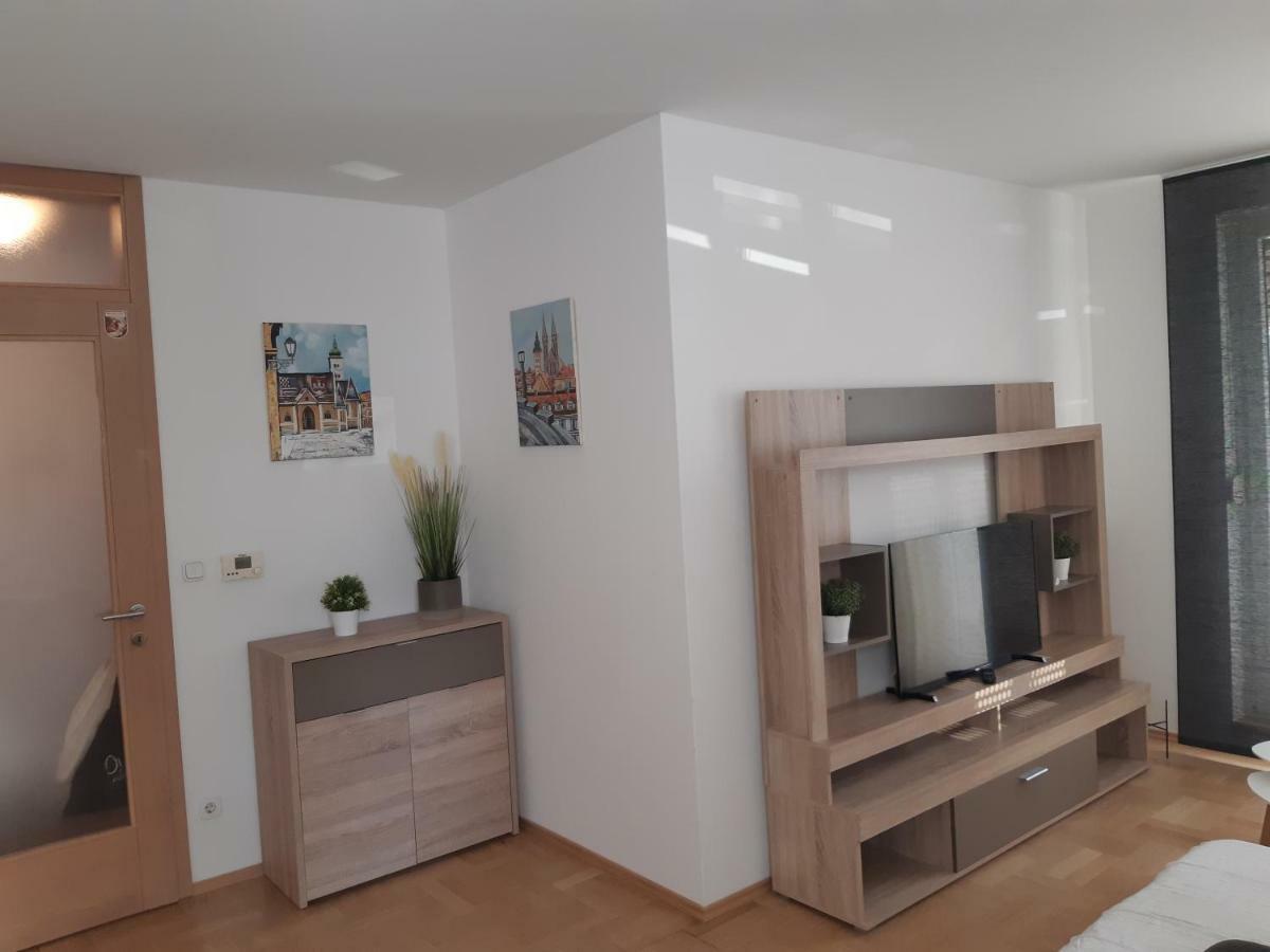 Apartment With Garage Lavici زغرب المظهر الخارجي الصورة